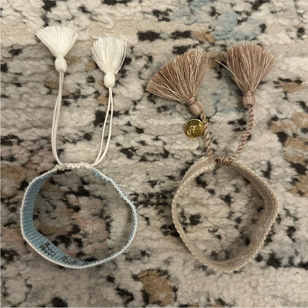 Bundle (2x) of Altar’d State Tassel Faith & WWJD Bracelets - Picture 2 of 3